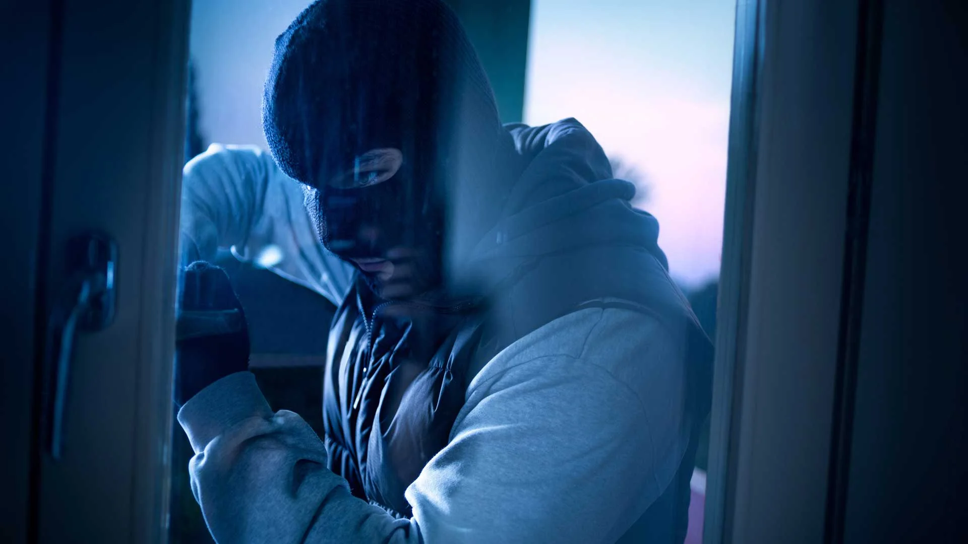 24/7 monitoring your home & buisness